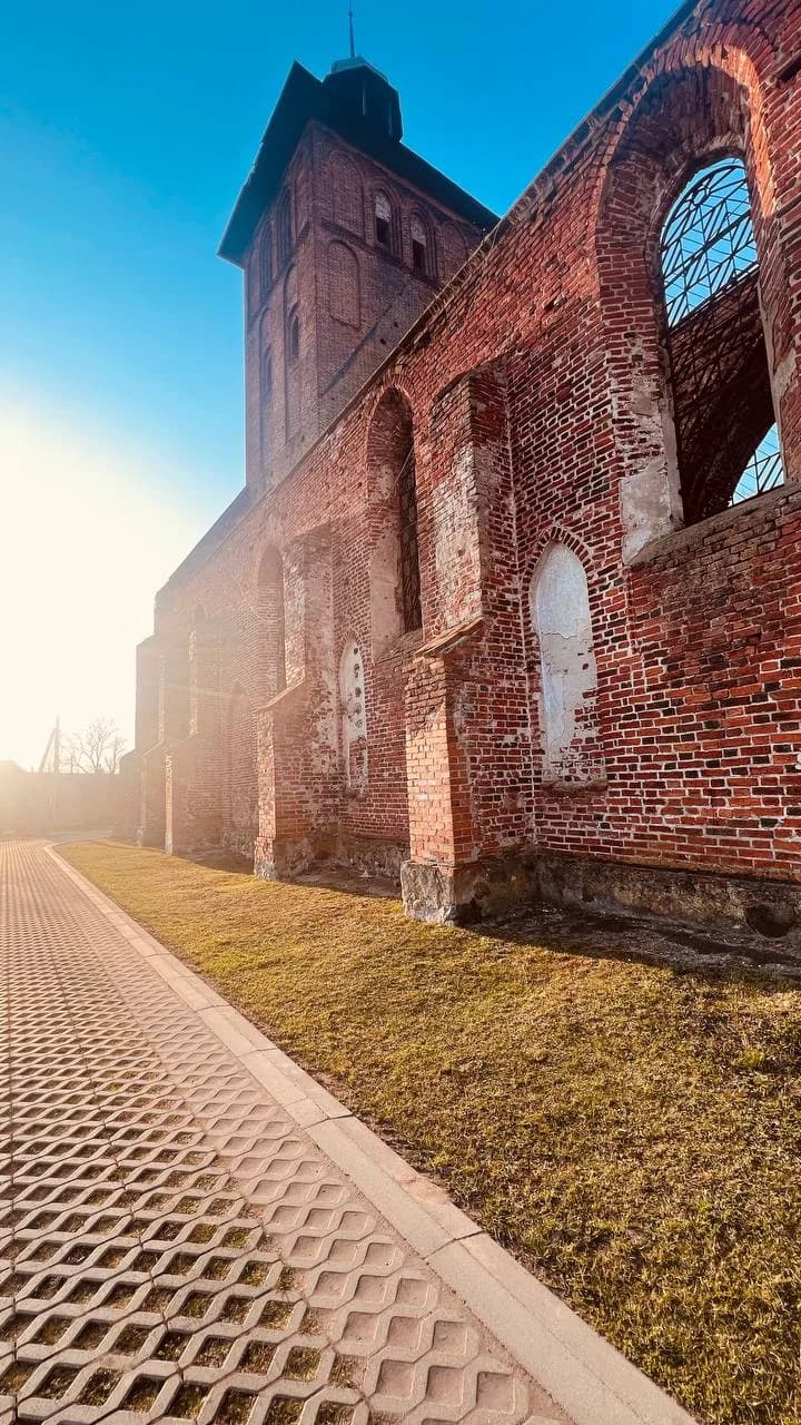 Экскурсия "Сквозь пыль веков" по малым городам (Гвардейск, Знаменск, Правдинск, Железнодорожный) с посещением замка Тапиау — фото 4
